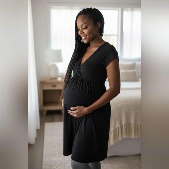 Molly Mae Dresses & Skirts - Molly Mae Black Short Sleeve V-Neck Empire Waist Maternity Dress